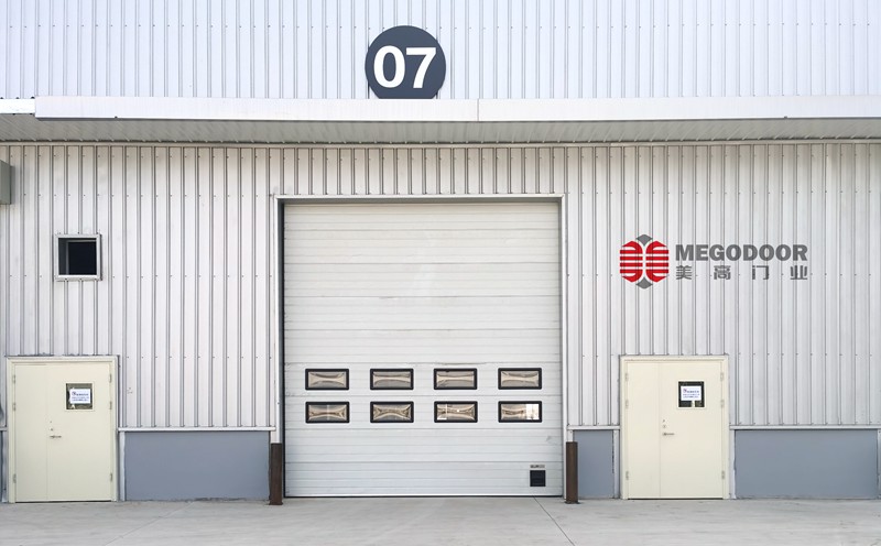 什么是提升門?——美高門業(yè)為您全面解讀插圖3 什么是提升門?——美高門業(yè)為您全面解讀插圖3