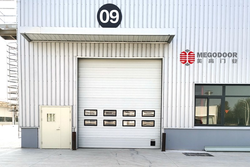 南京六合防爆提升門專業(yè)供應(yīng)商:美高門業(yè),為化工安全保駕護航插圖 南京六合防爆提升門專業(yè)供應(yīng)商:美高門業(yè),為化工安全保駕護航插圖